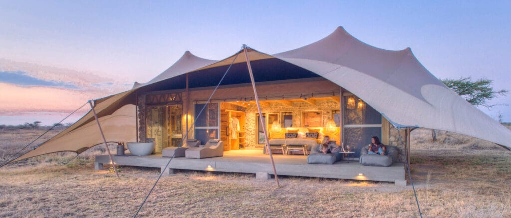 Namiri-Plains_Camp